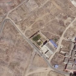 Lejren i Sangfanggu havde intet navn. Den var blot kendt som “Den Femte Landsby i Sangfanggu.” Her kan man se, hvordan lejren er blevet udbygget- Billederne er fra henholdsvis 2016, 2018 og 2019. Foto: Google Earth Pro/Danwatch