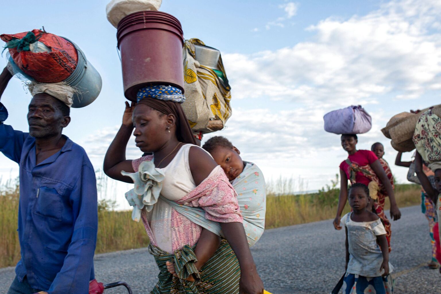TOPSHOT MOZAMBIQUE UNREST DISPLACED