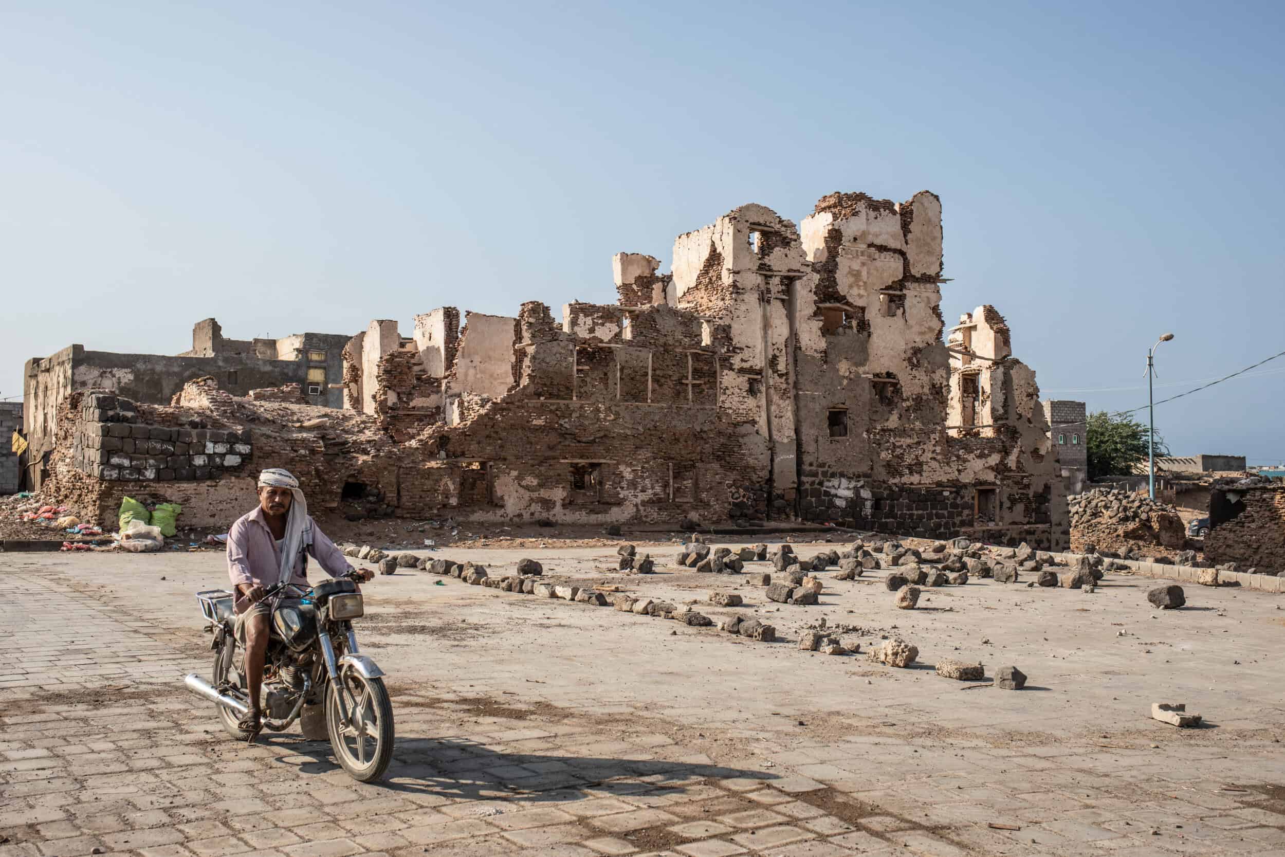 Landmines in Taiz and Hodeidah governorates