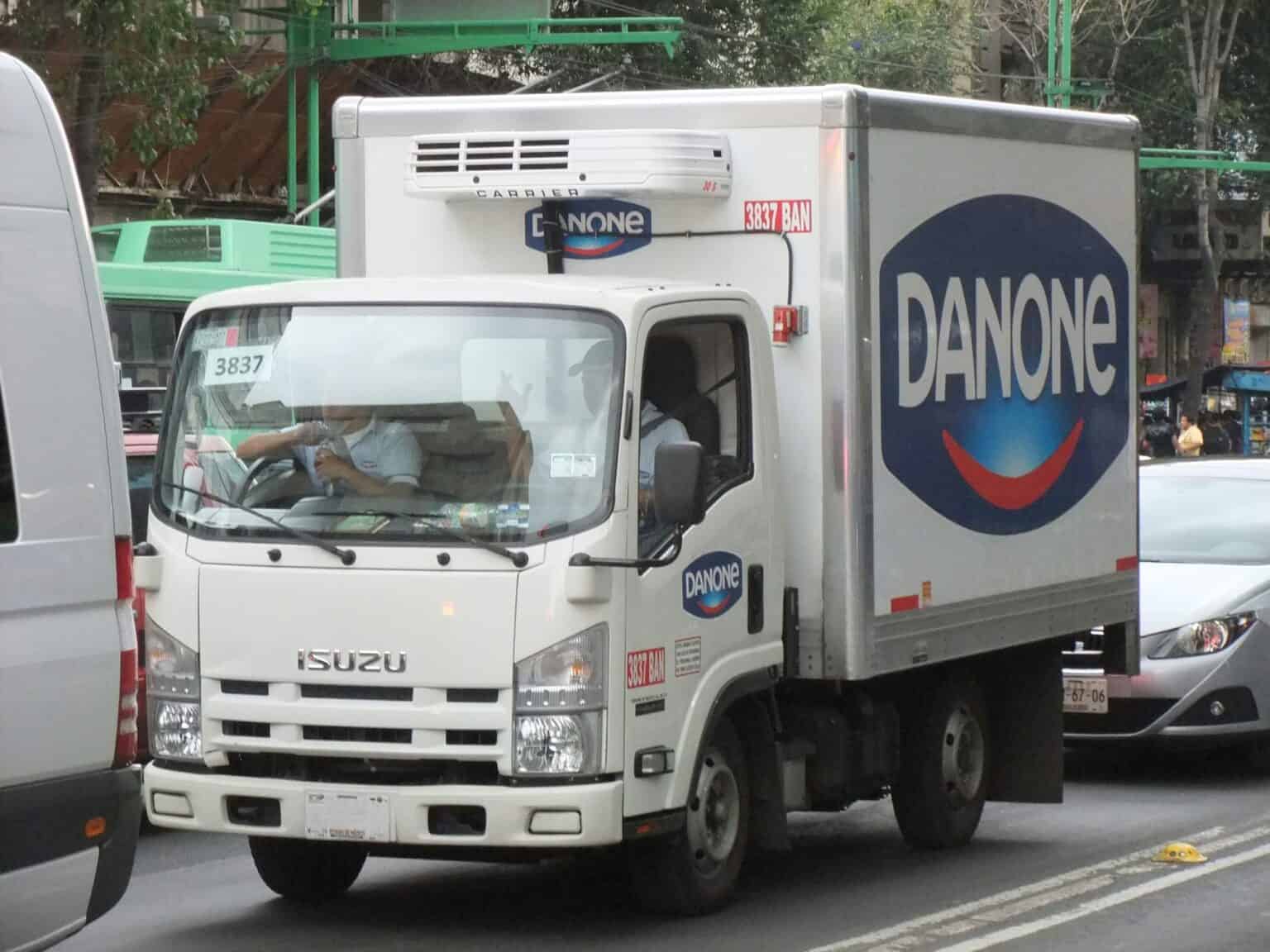 Isuzu Refrigerator Van DANONE