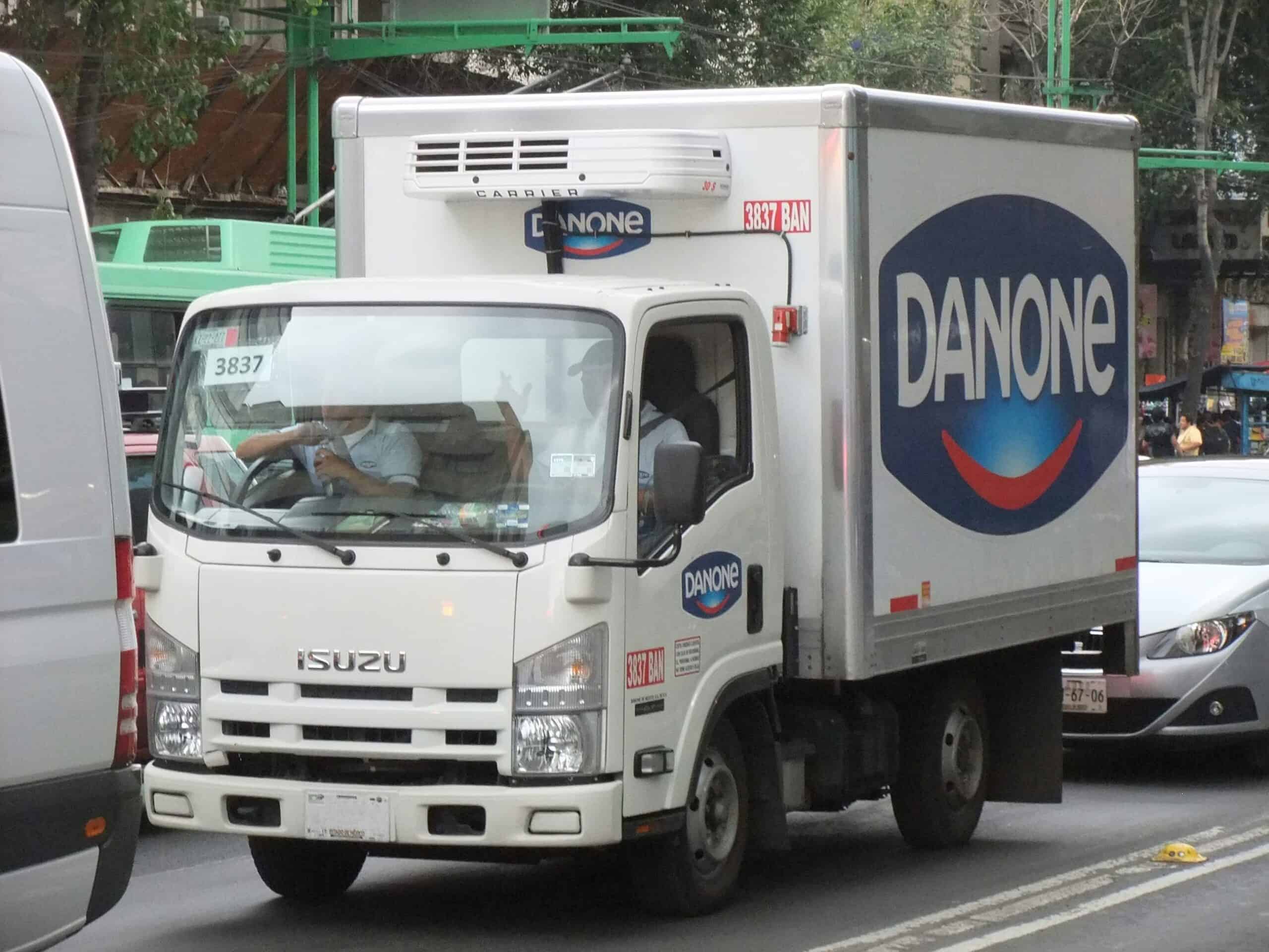Isuzu Refrigerator Van DANONE