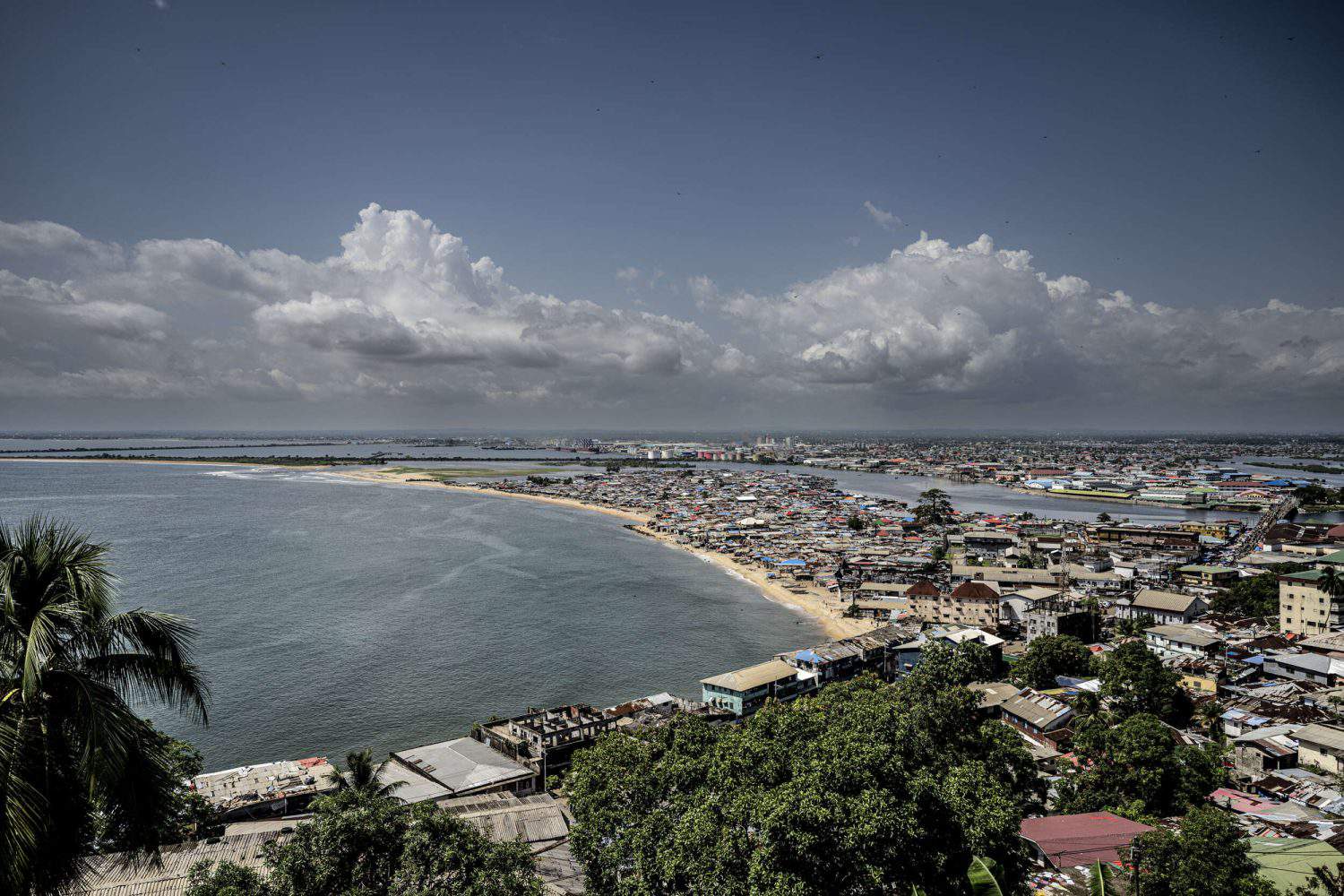 Liberia projekt de endelig redi
Her er det: