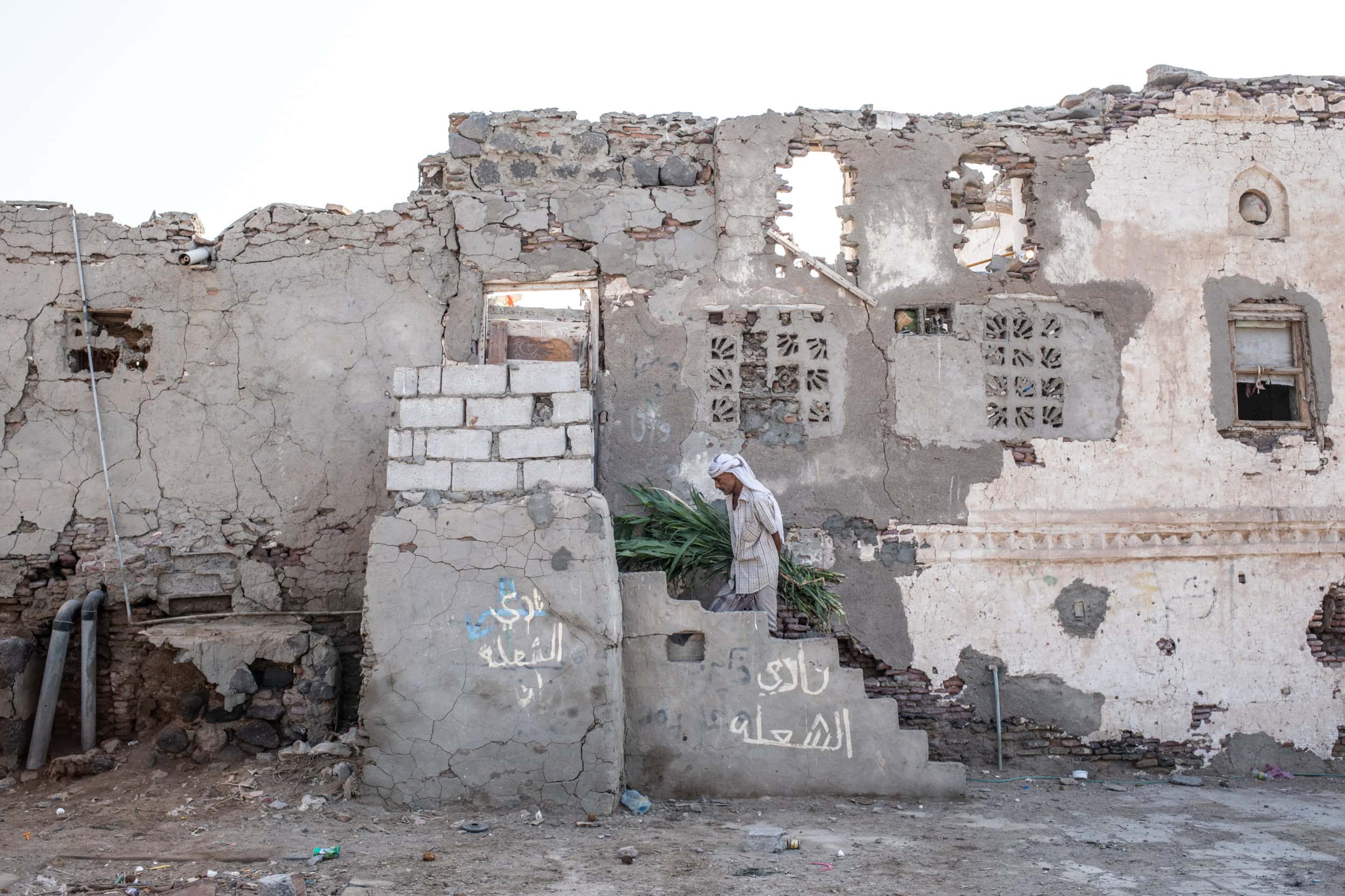 Landmines in Taiz and Hodeidah governorates