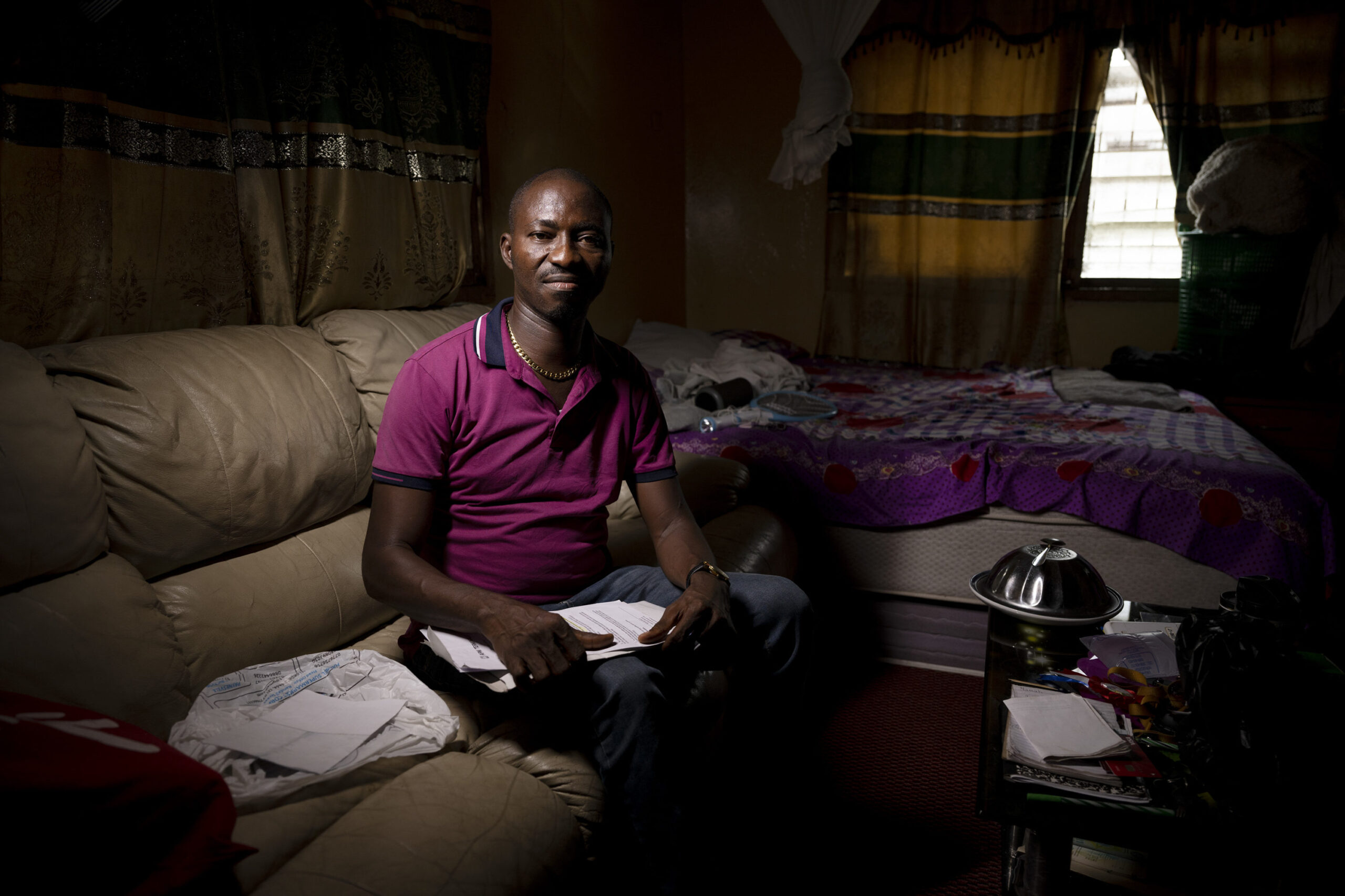 “Det er svært at få pengene til at række efter, jeg har sagt op. Men jeg vil hellere være en fri, sulten mand end en slave”.