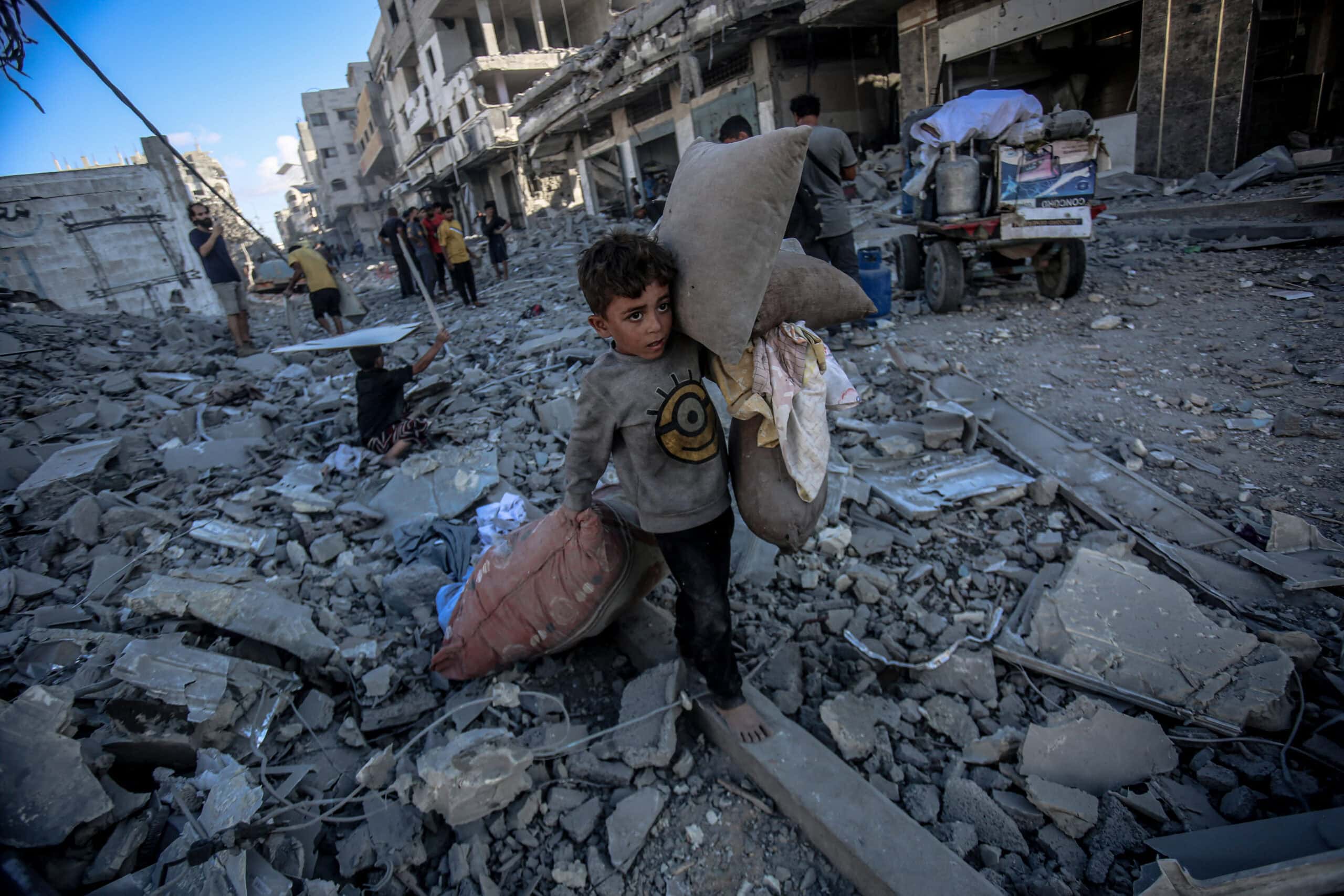 Israeli attack hits abu hasira street in gaza city