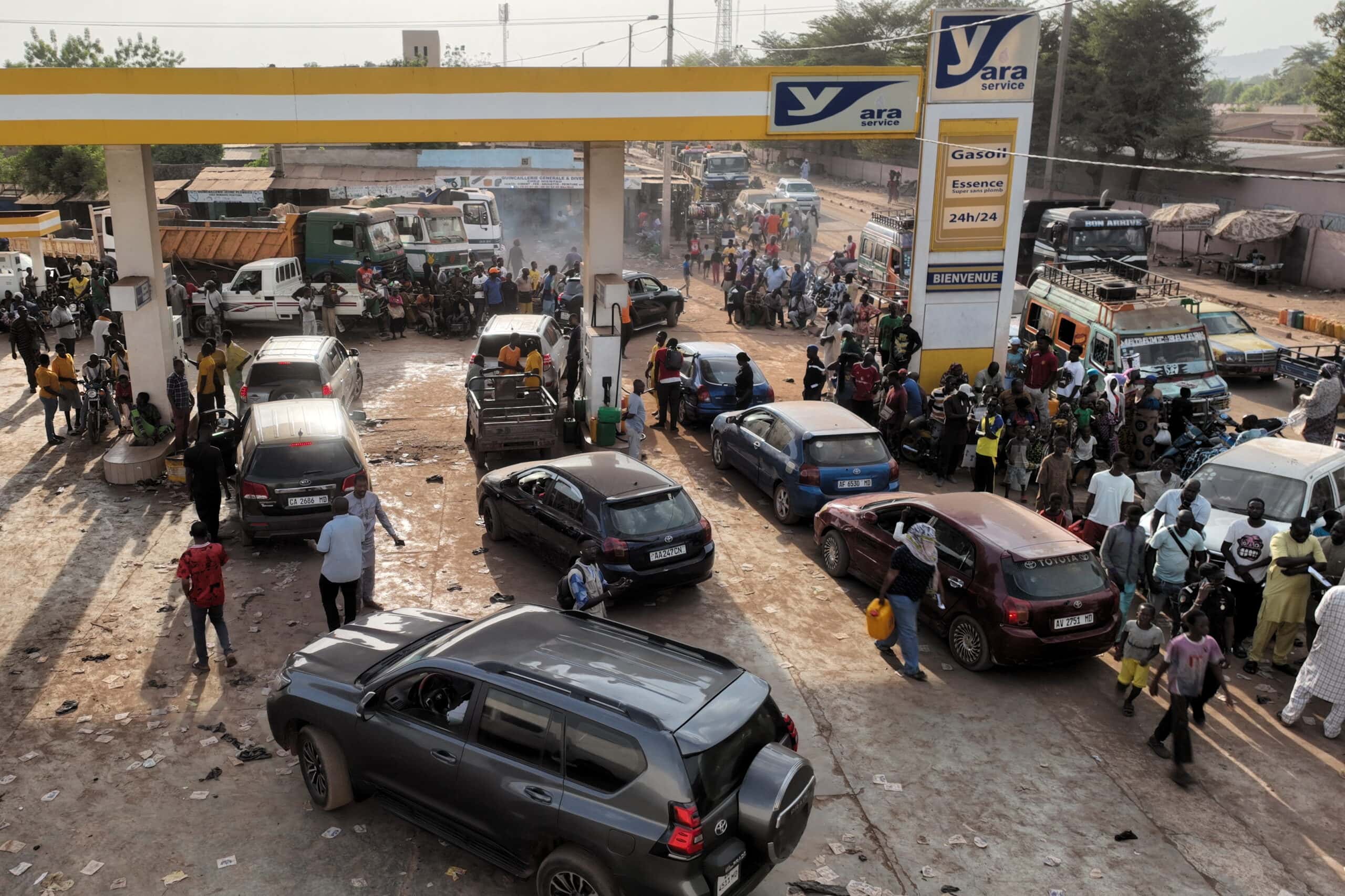 Fuel crisis in Mali due to armed group blocking supply routes