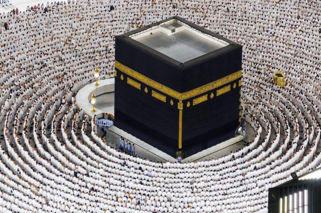Worshippers perform the Isha and Taraweeh prayers at the Grand Mosque in Mecca on the 23rd night of Ramadan