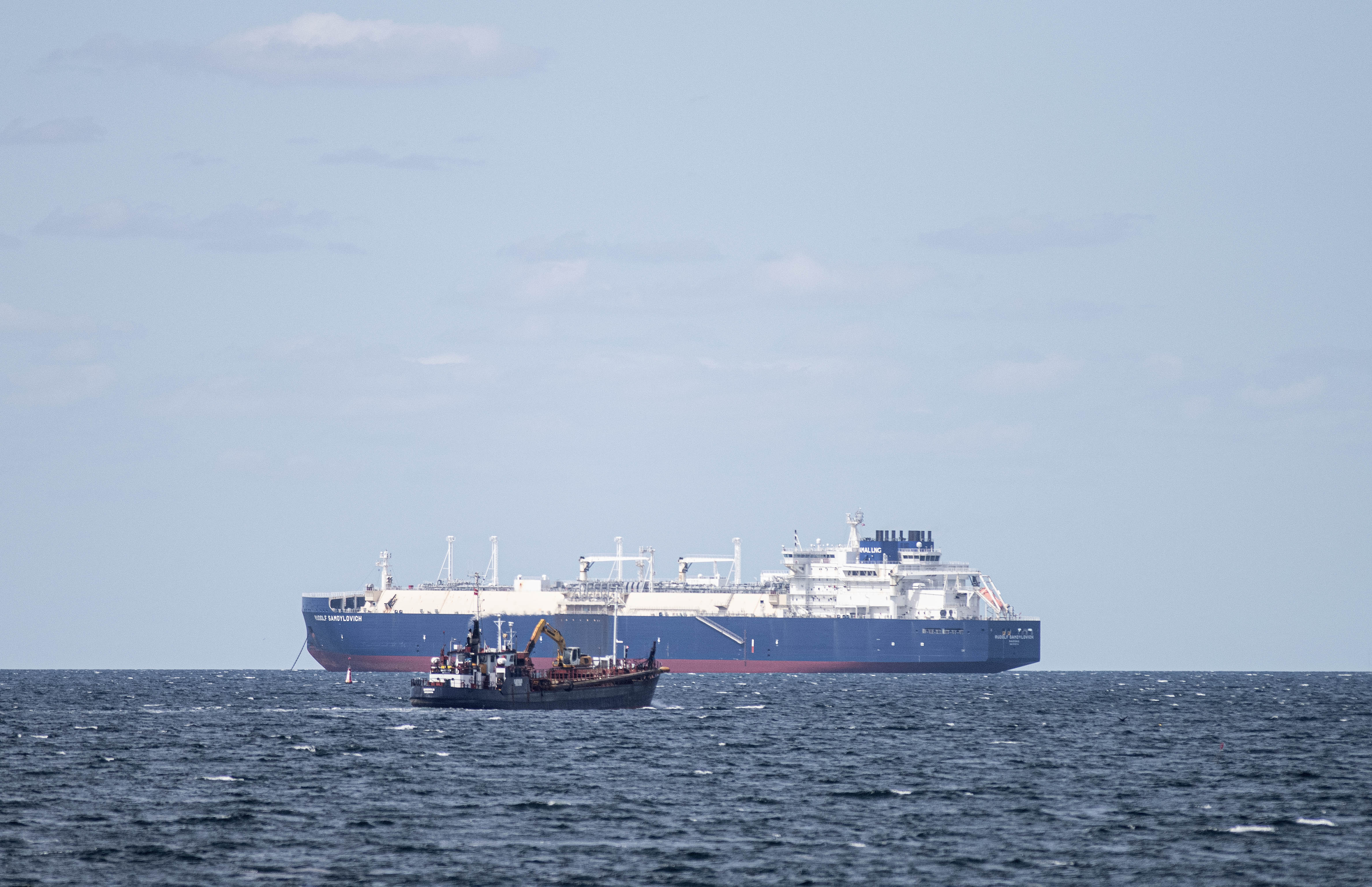 Russisk gasskib ud for Fayard skibsværft